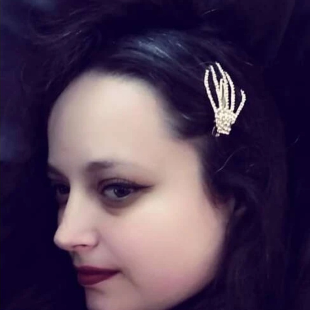 Hair Clip - Picture 4 of 7